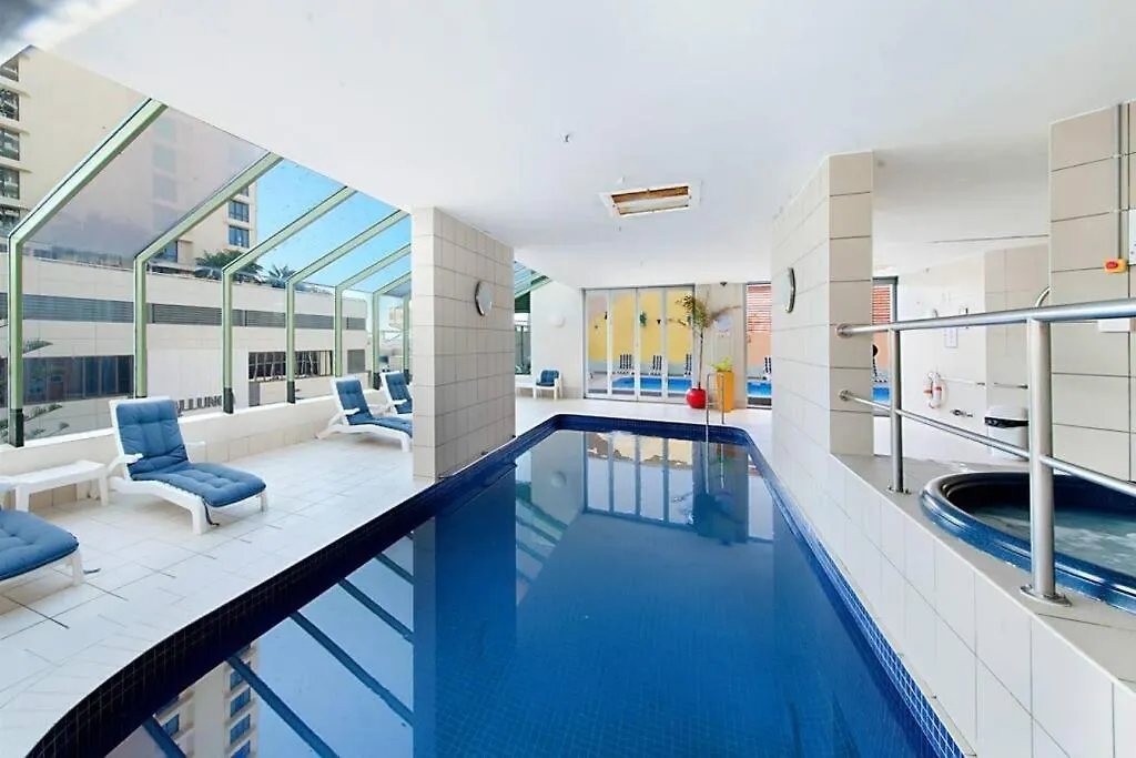 Apartment Surfers Paradise Beachcomber Gold Coast