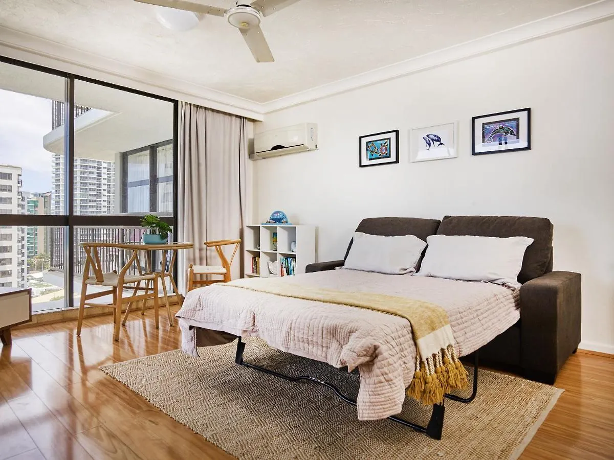 Surfers Paradise Beachcomber Gold Coast