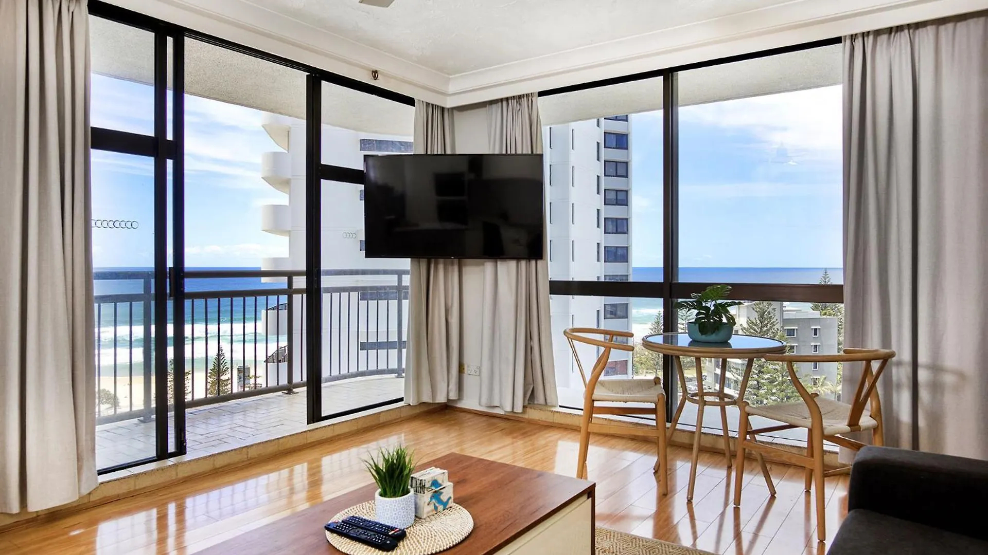 Surfers Paradise Beachcomber Gold Coast Apartment